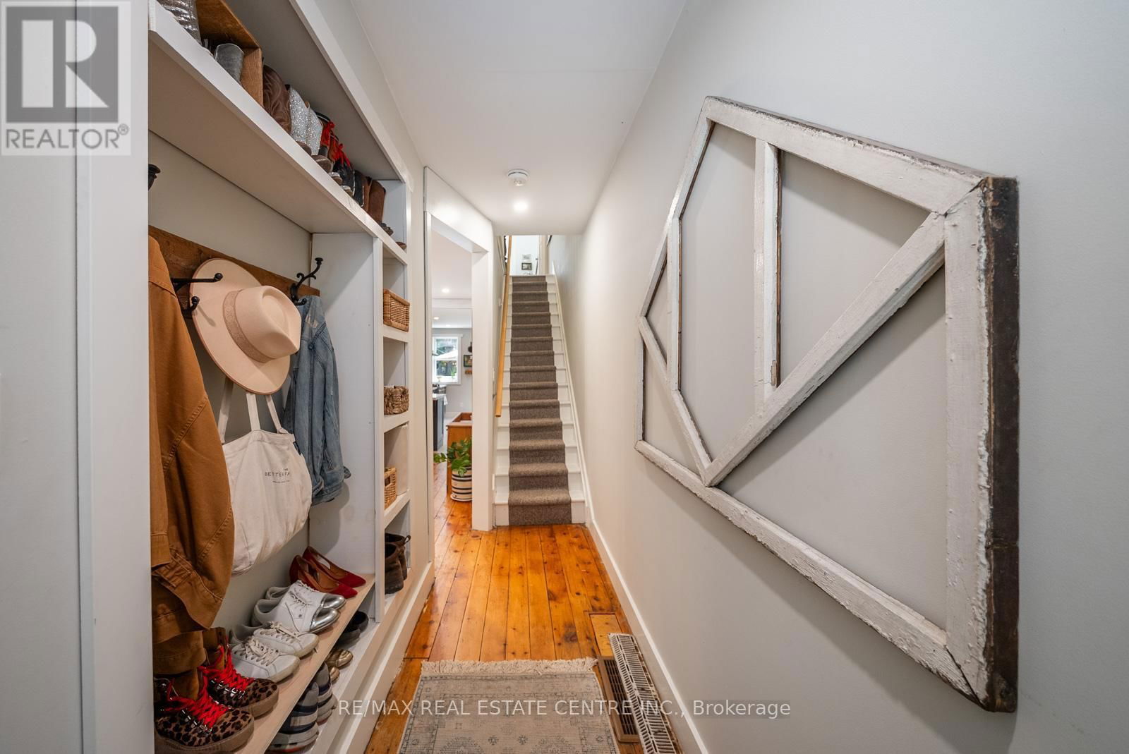 34 ZINA STREET Image 6