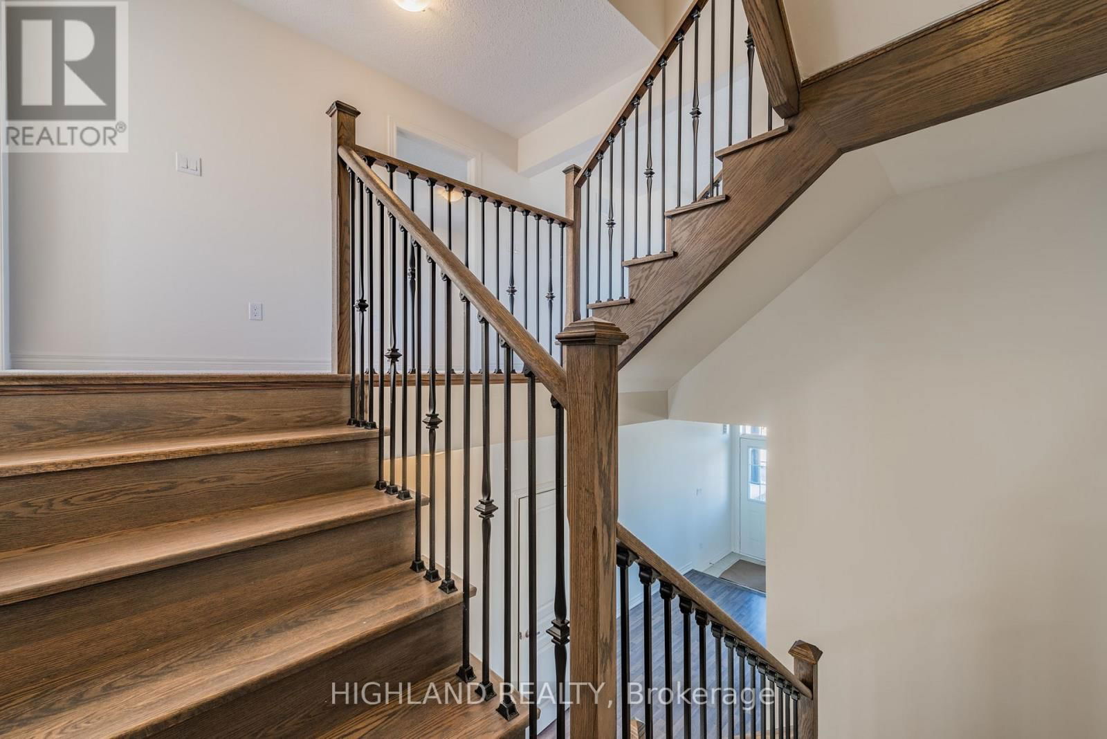 3050 EIGHTH LINE Image 9
