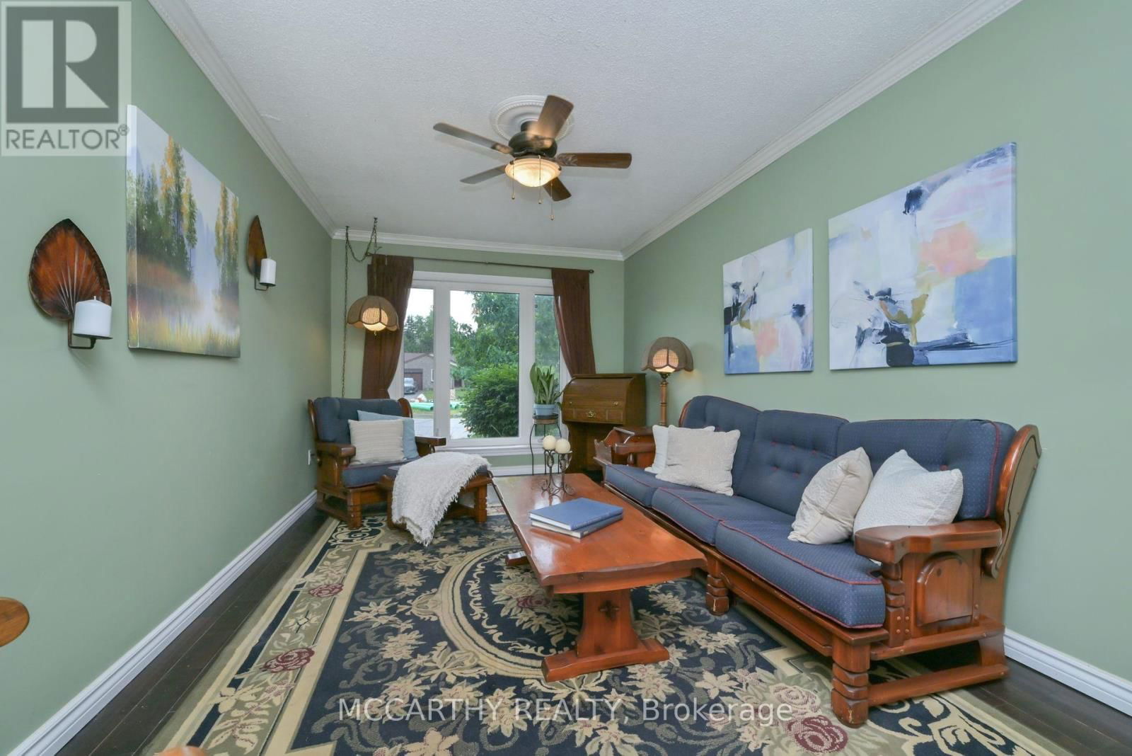 15 ANDREW AVENUE Image 10