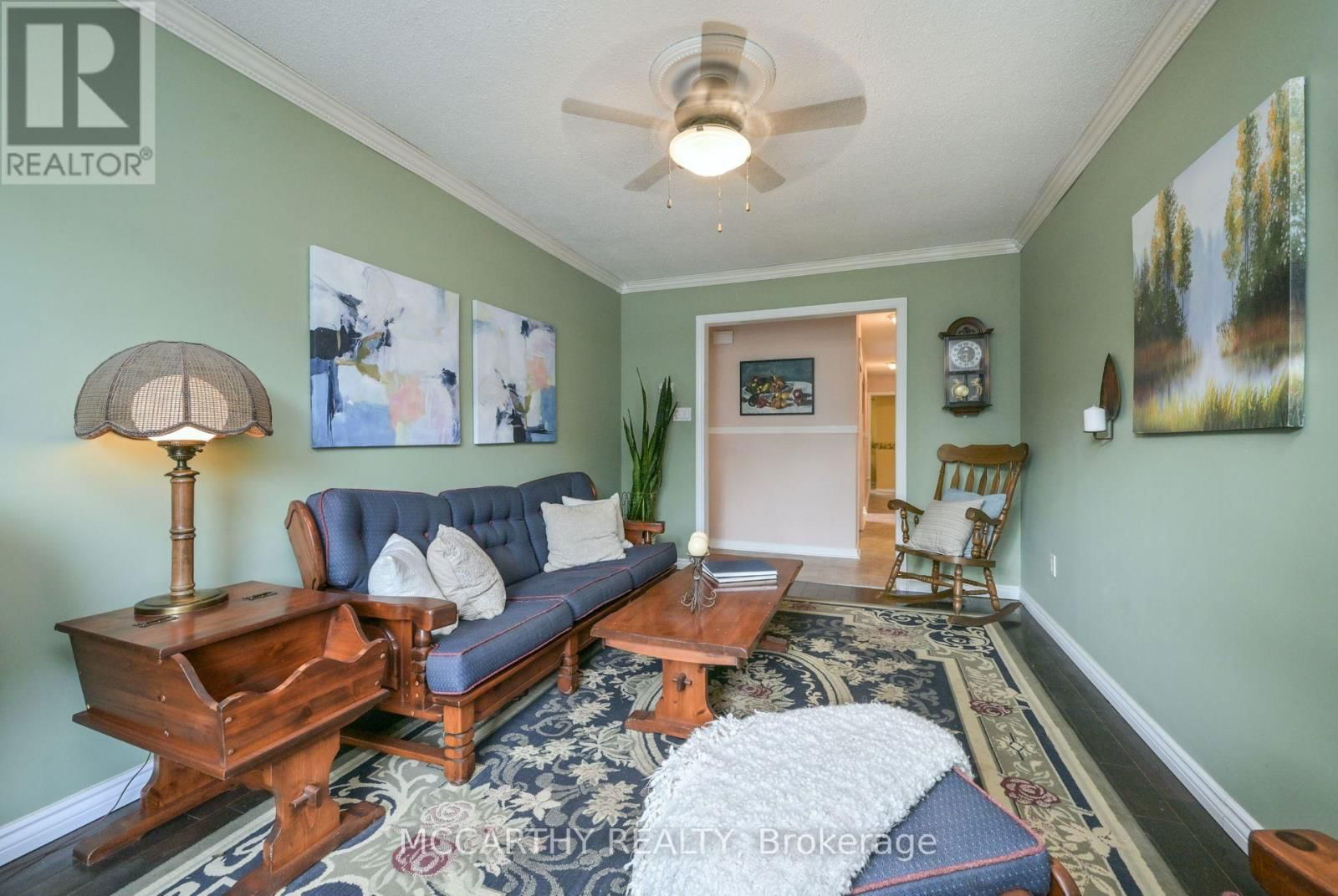 15 ANDREW AVENUE Image 11