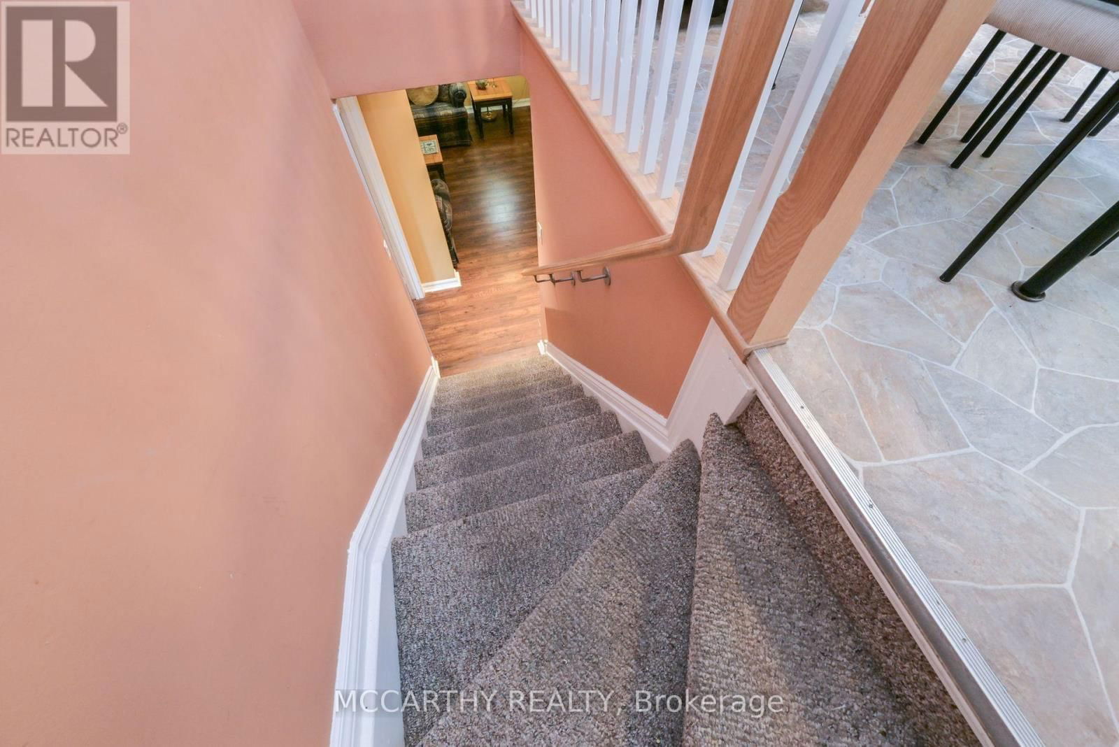 15 ANDREW AVENUE Image 19