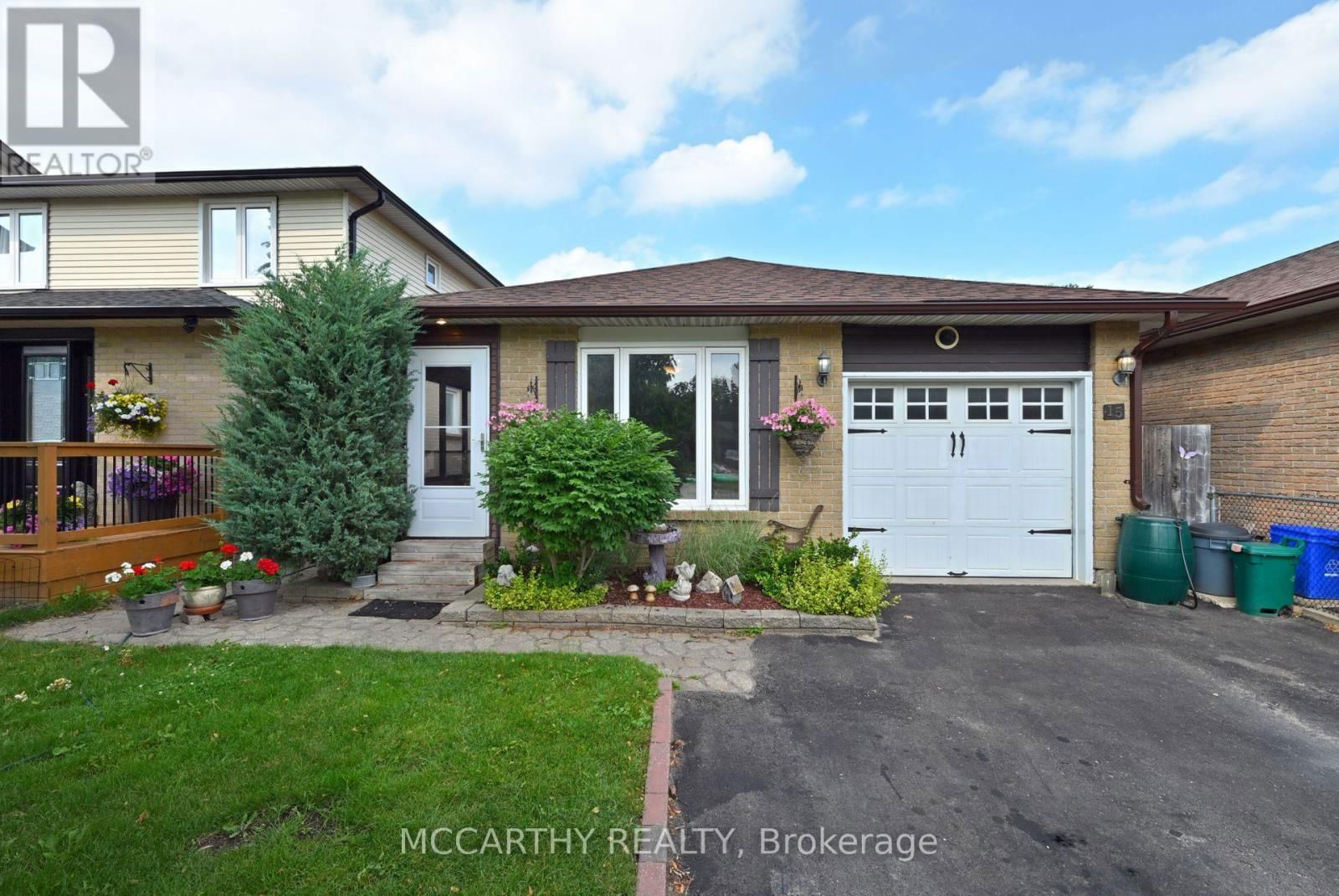15 ANDREW AVENUE Image 2