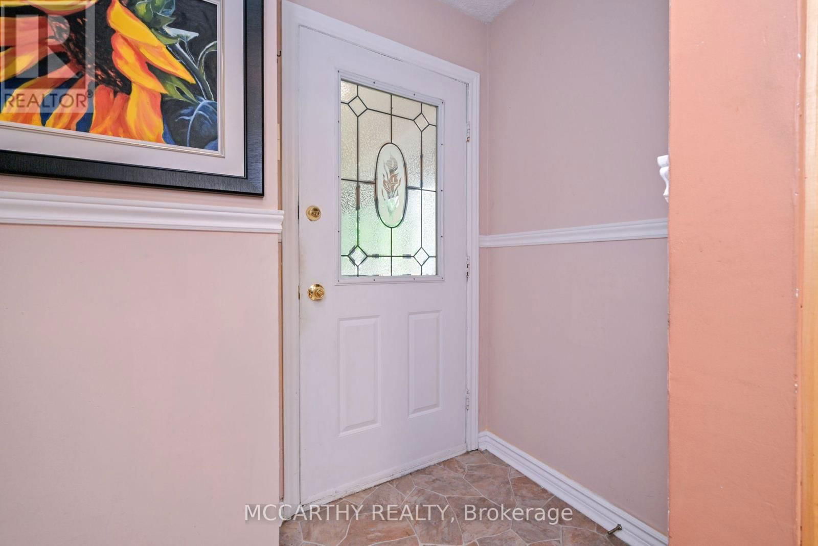15 ANDREW AVENUE Image 4