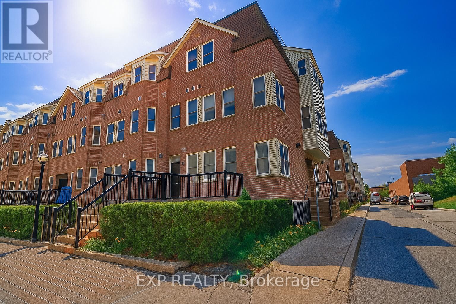132 - 760 LAWRENCE AVENUE WEST Image 1