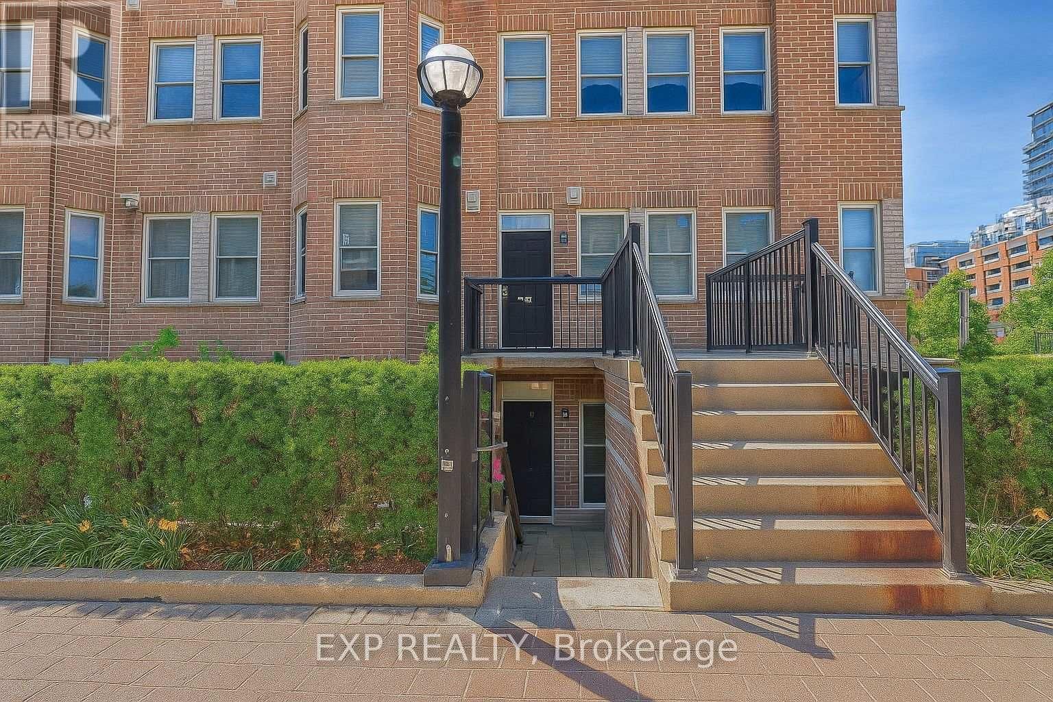 132 - 760 LAWRENCE AVENUE WEST Image 3