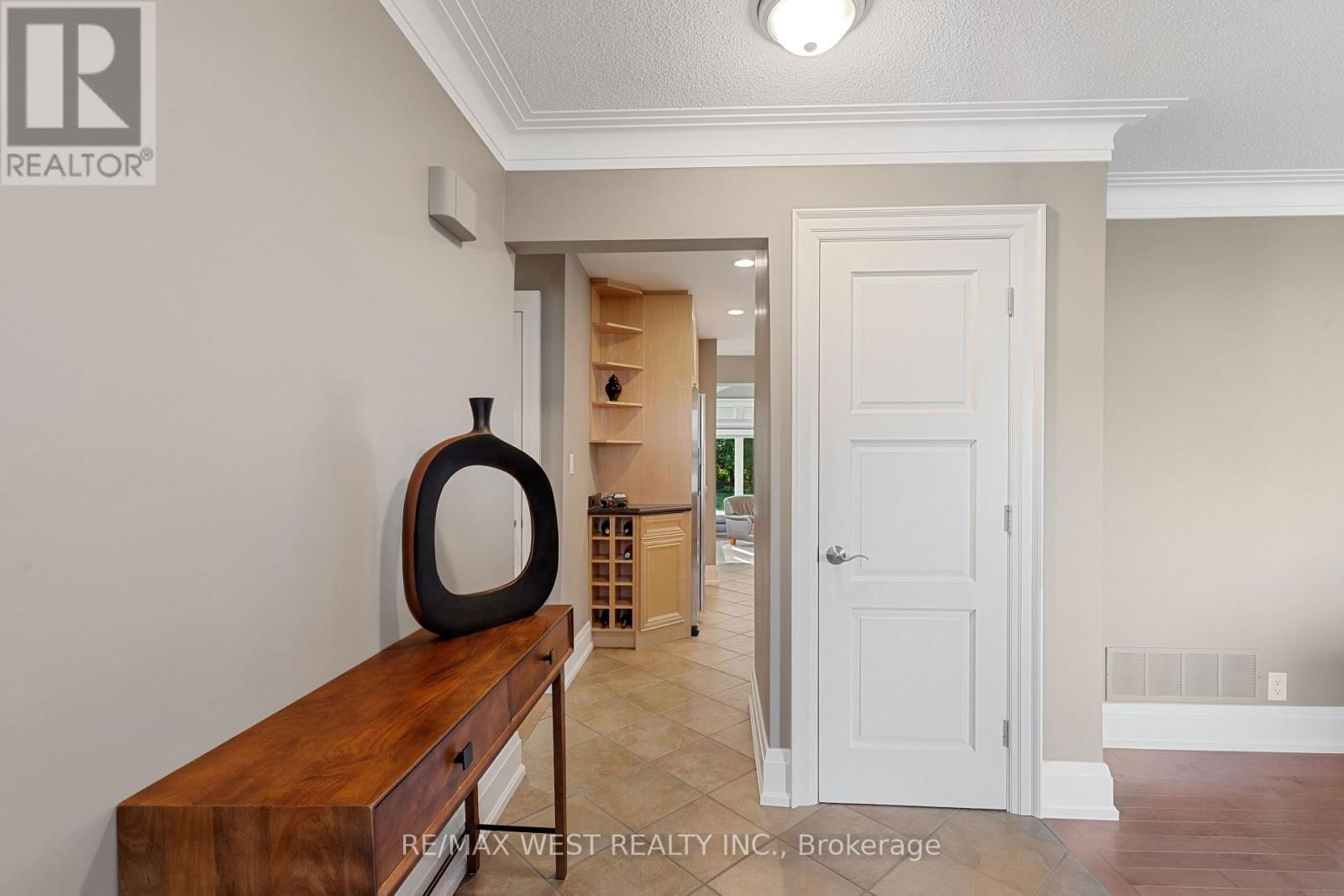 81 WILLIAM STREET Image 5