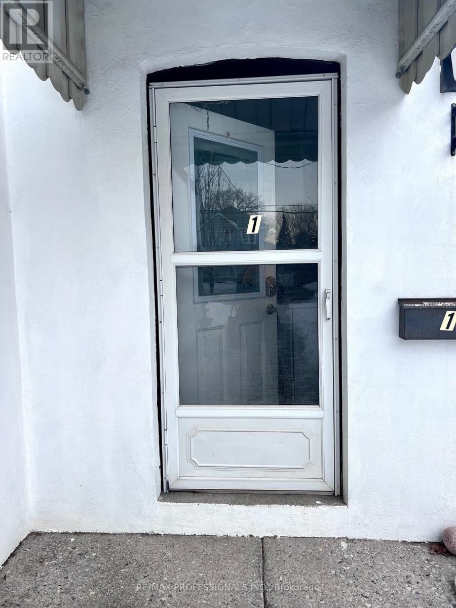 MAIN - 54 NORSMAN STREET Image 3