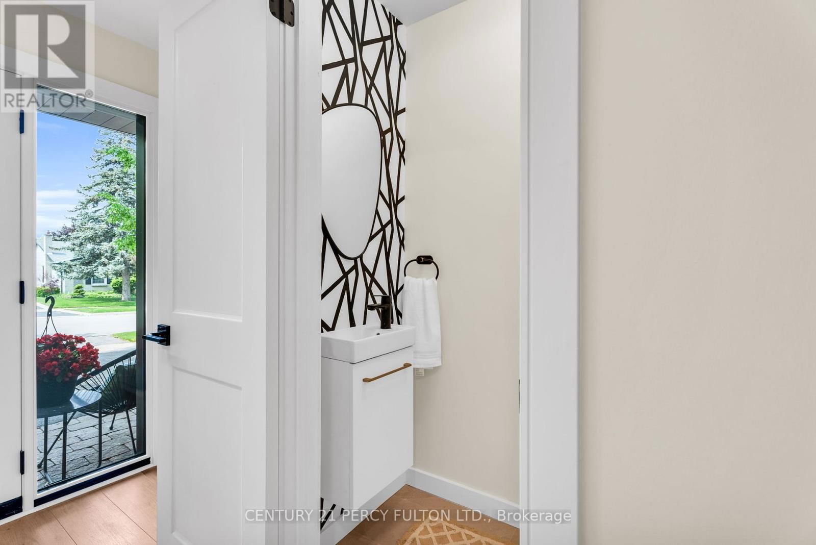 269 RIDGE DRIVE Image 11