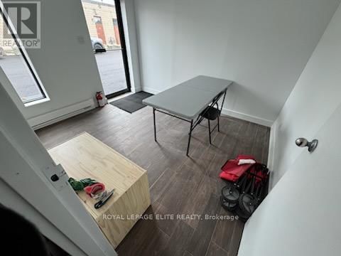 Unit 8 - 1244 SPEERS ROAD Image 3