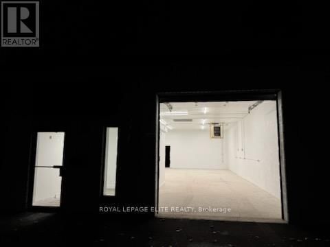 Unit 8 - 1244 SPEERS ROAD Image 5