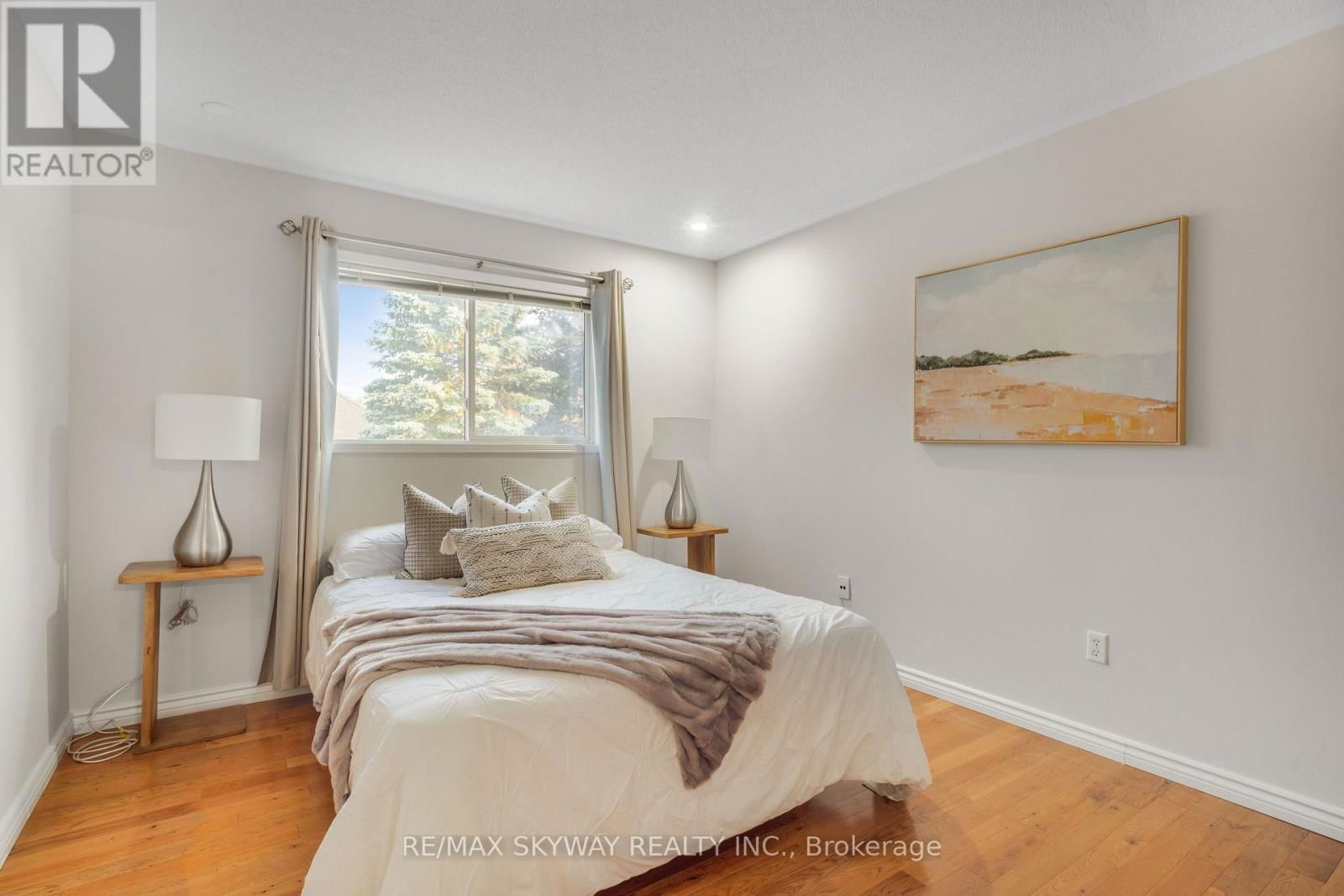 164 ROYAL VALLEY DRIVE Image 16