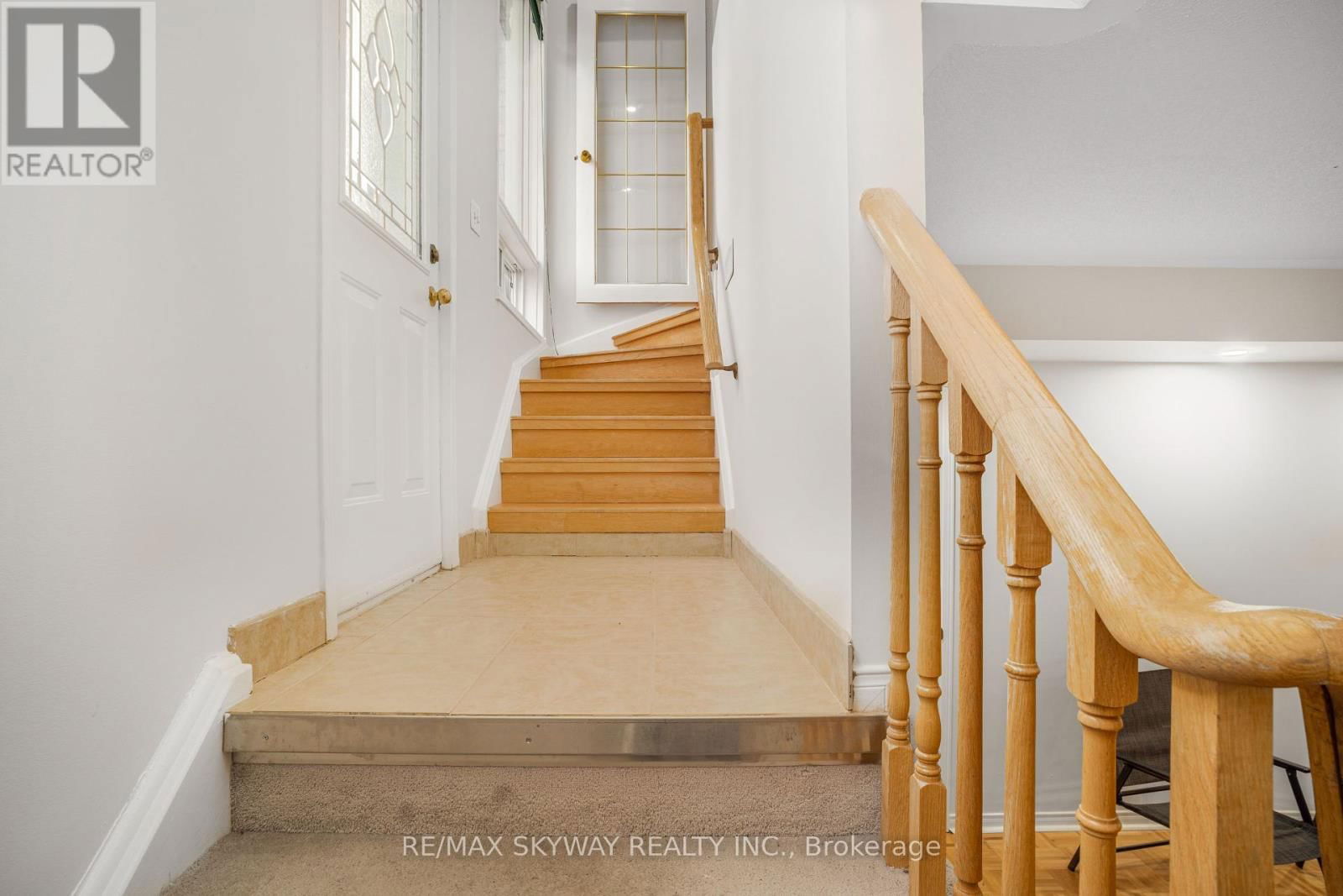 164 ROYAL VALLEY DRIVE Image 21