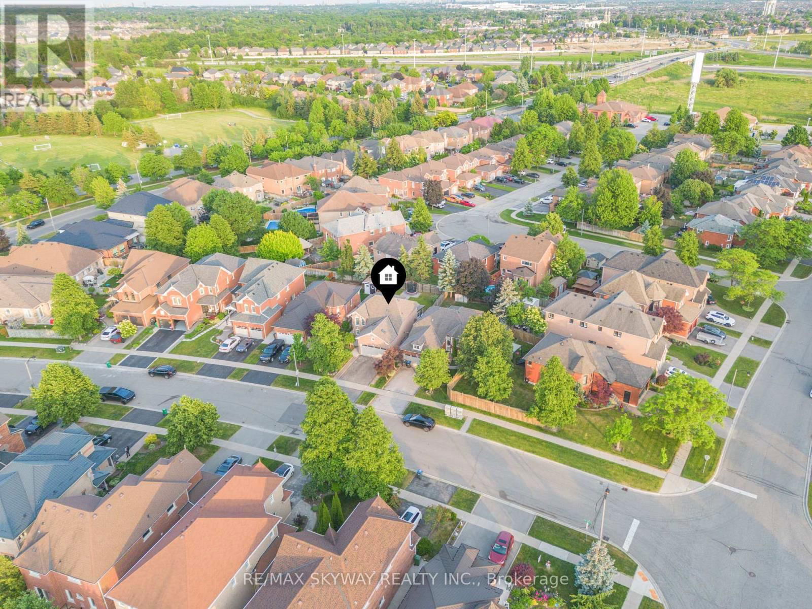 164 ROYAL VALLEY DRIVE Image 37