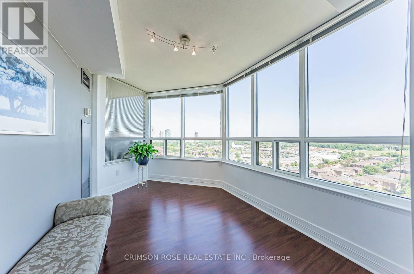 1609 - 400 WEBB DRIVE Image 11