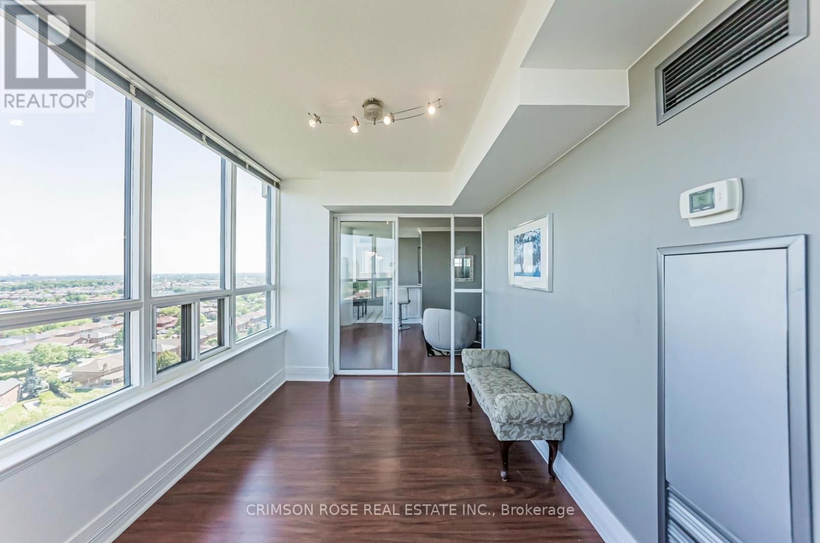 1609 - 400 WEBB DRIVE Image 12