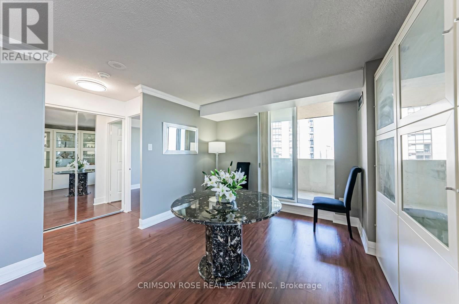 1609 - 400 WEBB DRIVE Image 16