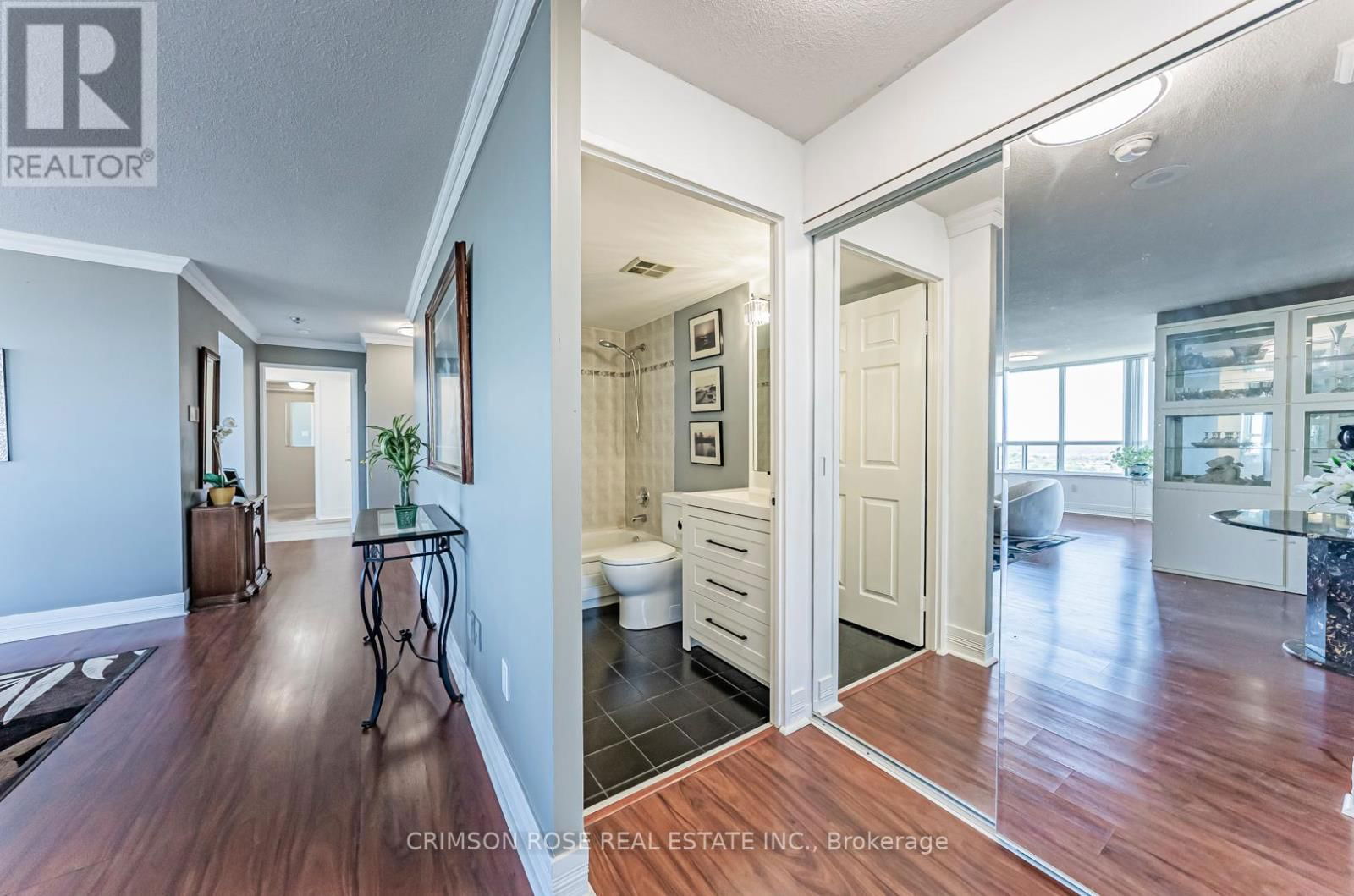 1609 - 400 WEBB DRIVE Image 17