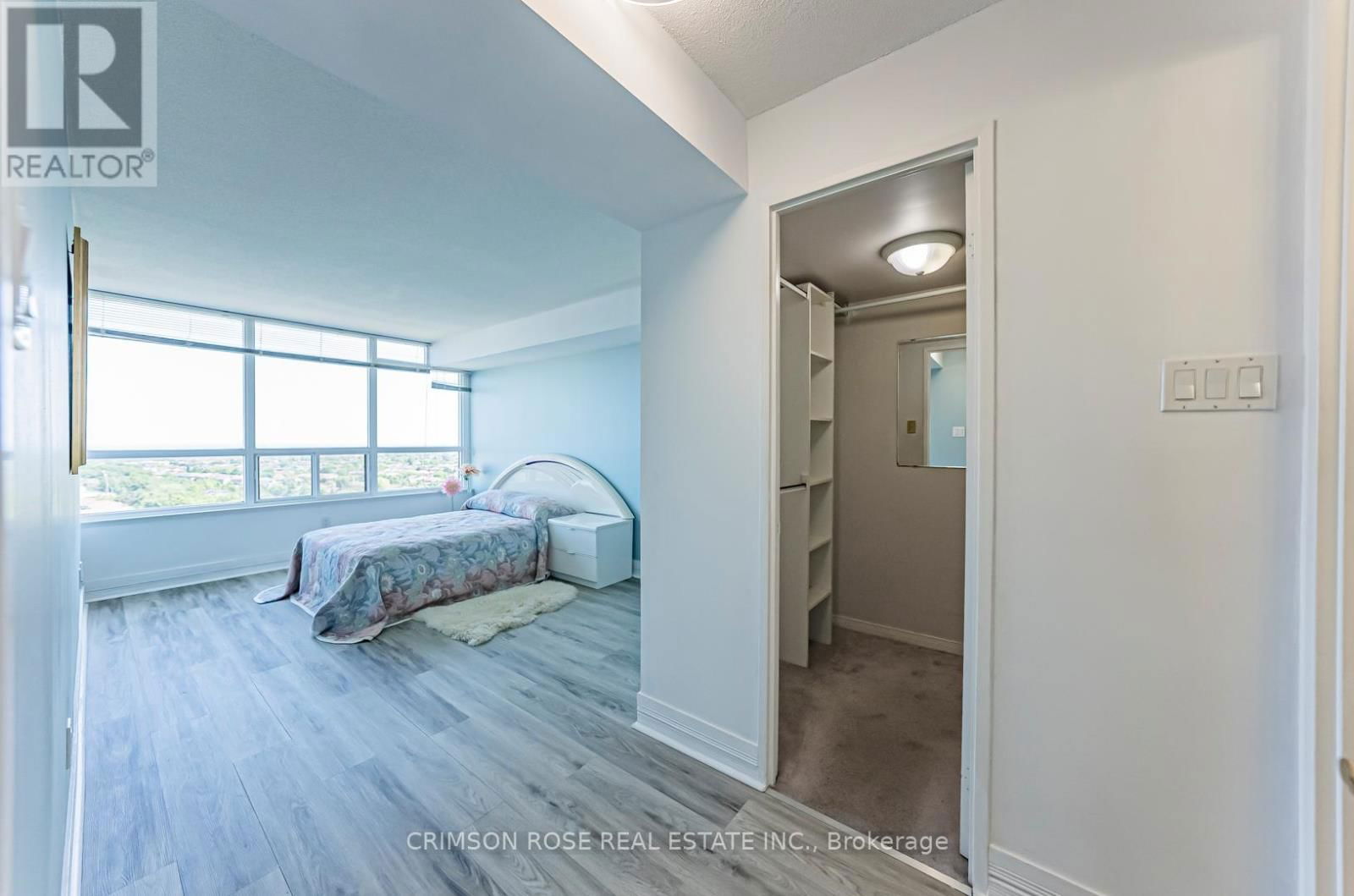 1609 - 400 WEBB DRIVE Image 21
