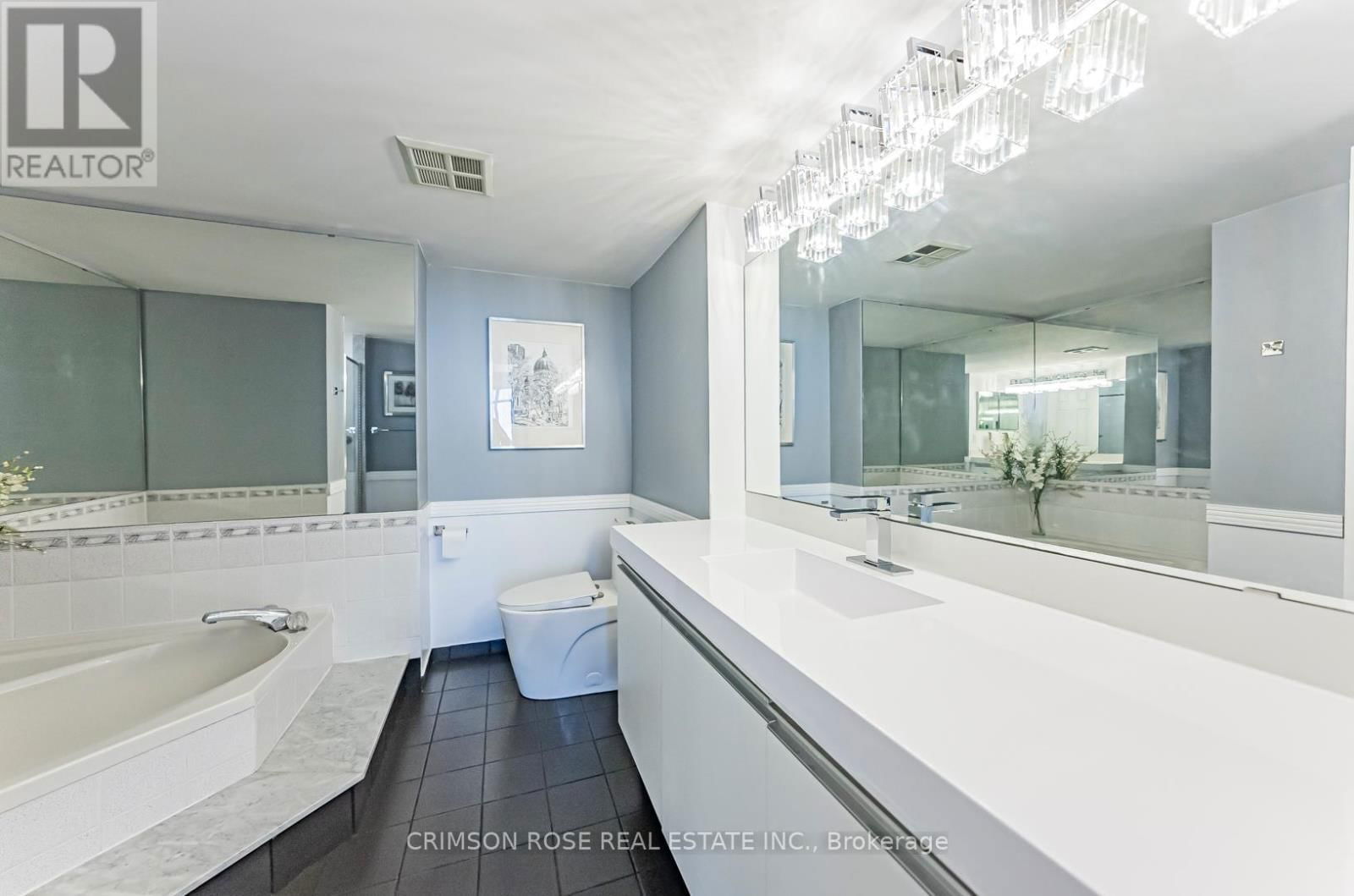 1609 - 400 WEBB DRIVE Image 23