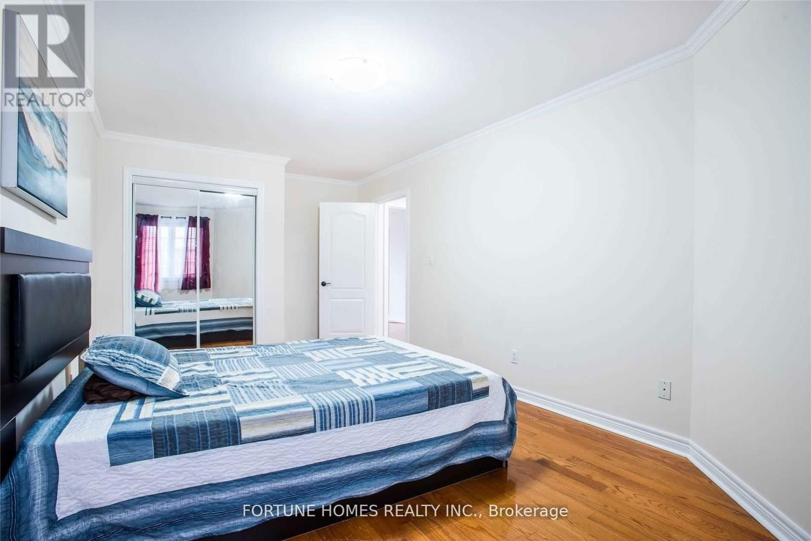 14 RAVENSCLIFFE COURT Image 11