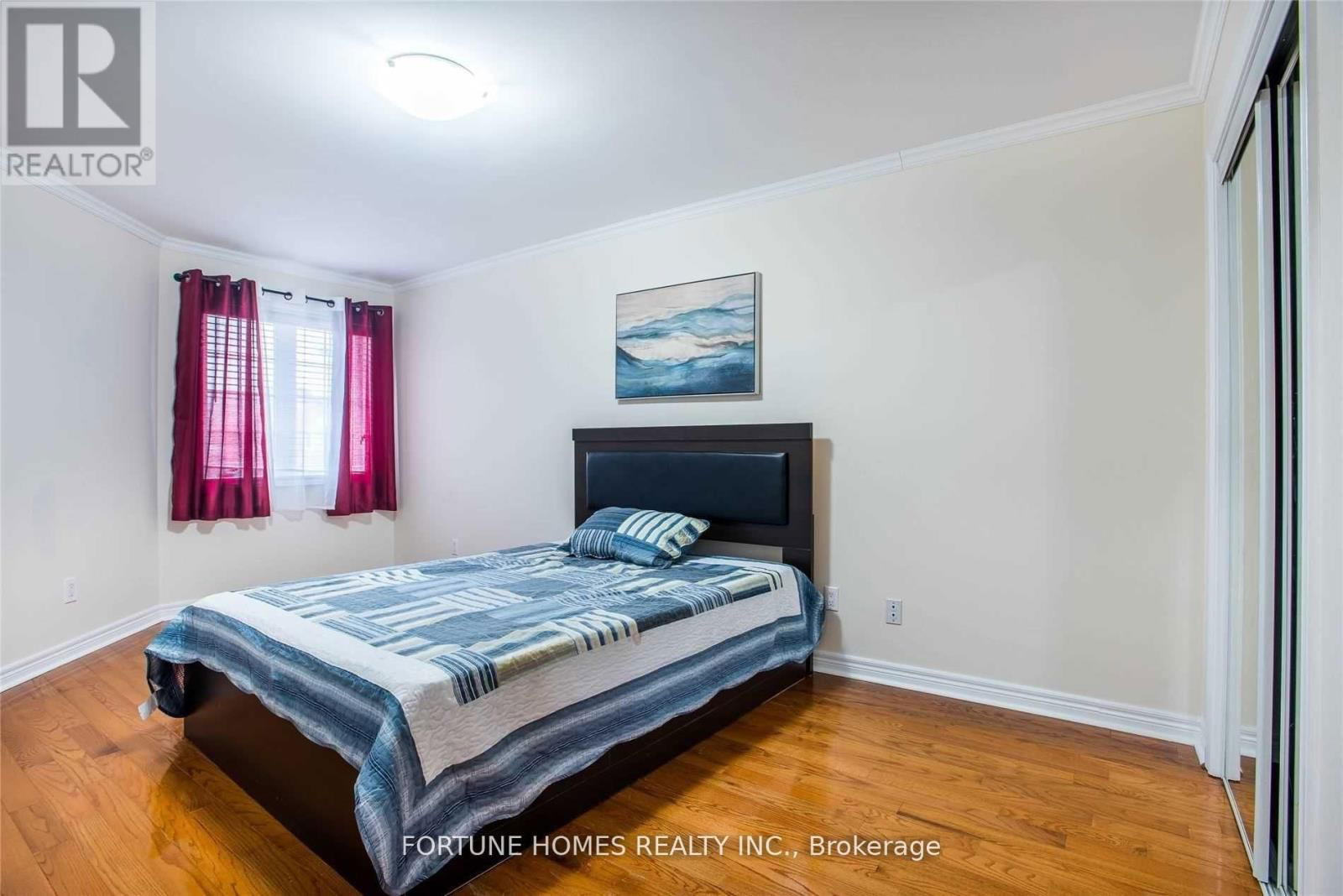 14 RAVENSCLIFFE COURT Image 12