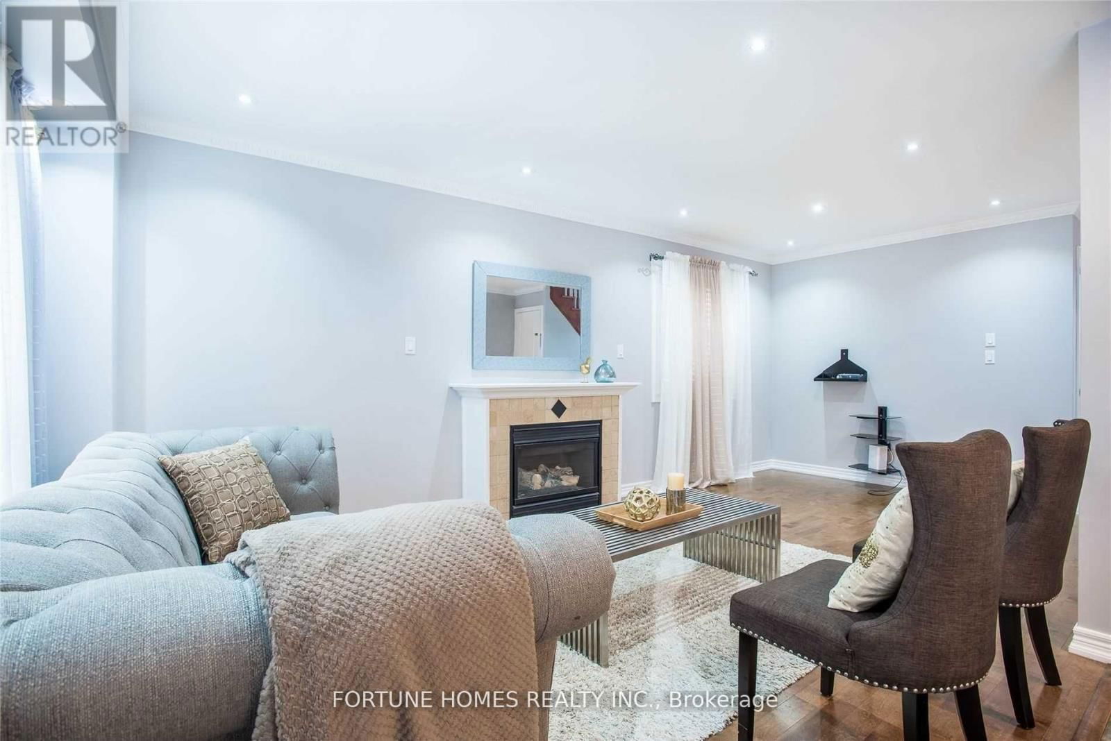 14 RAVENSCLIFFE COURT Image 3