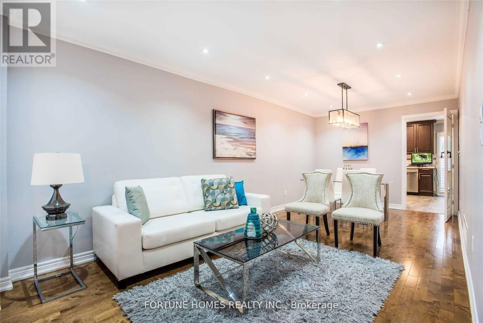 14 RAVENSCLIFFE COURT Image 5
