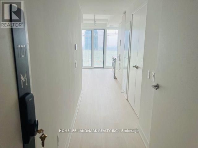 1707 - 3900 CONFEDERATION PARKWAY Image 4