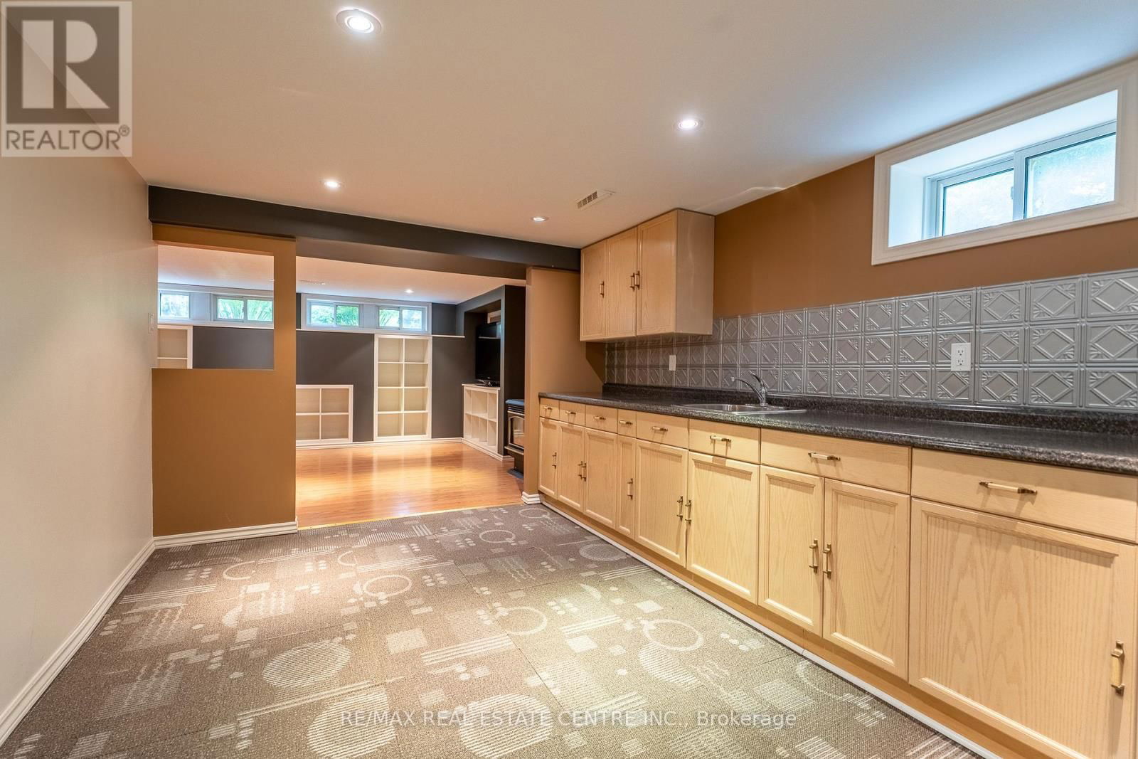 28 CAMPBELL DRIVE Image 18