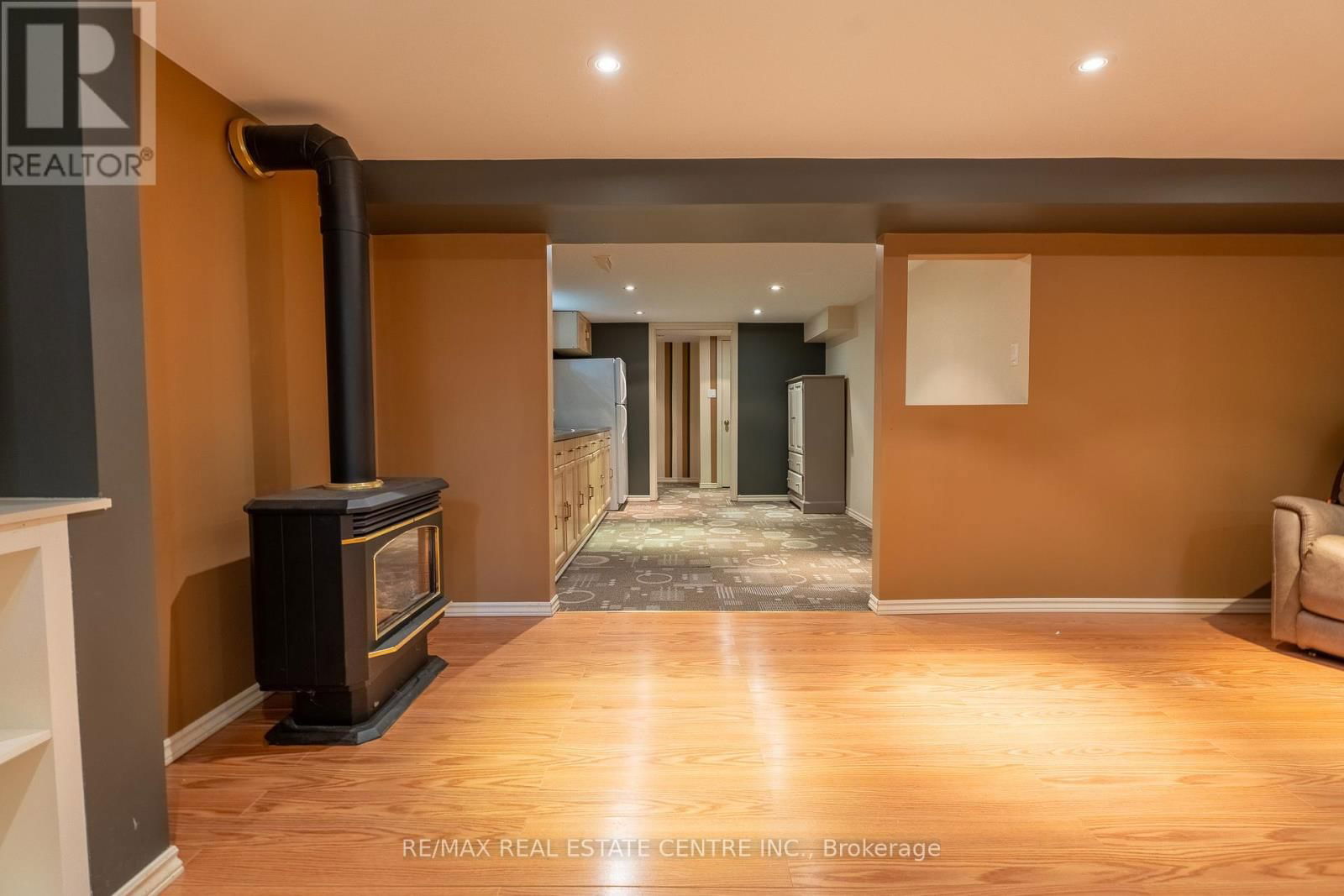 28 CAMPBELL DRIVE Image 22