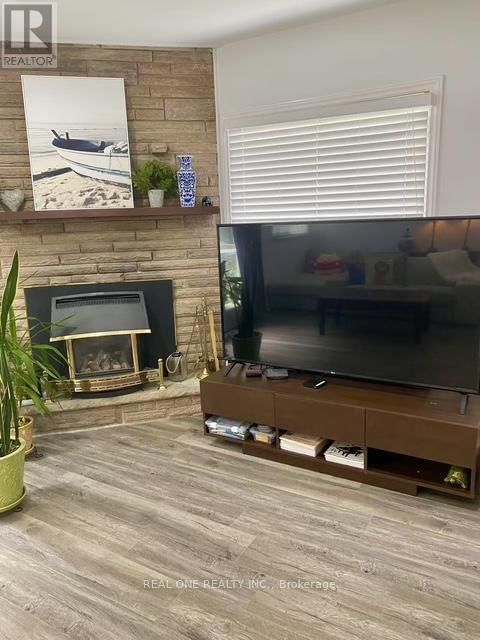 3578 QUEENSTON DRIVE Image 13