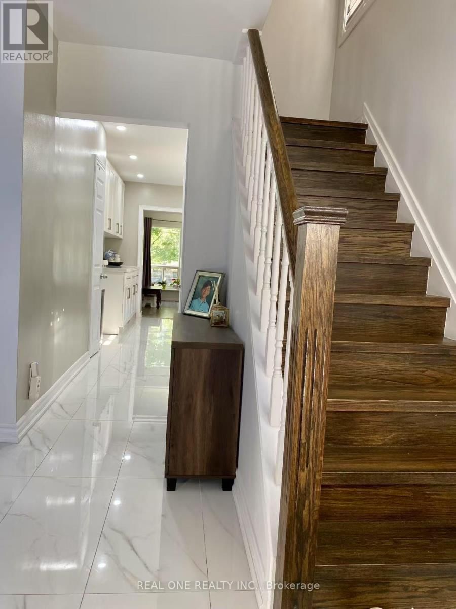 3578 QUEENSTON DRIVE Image 3