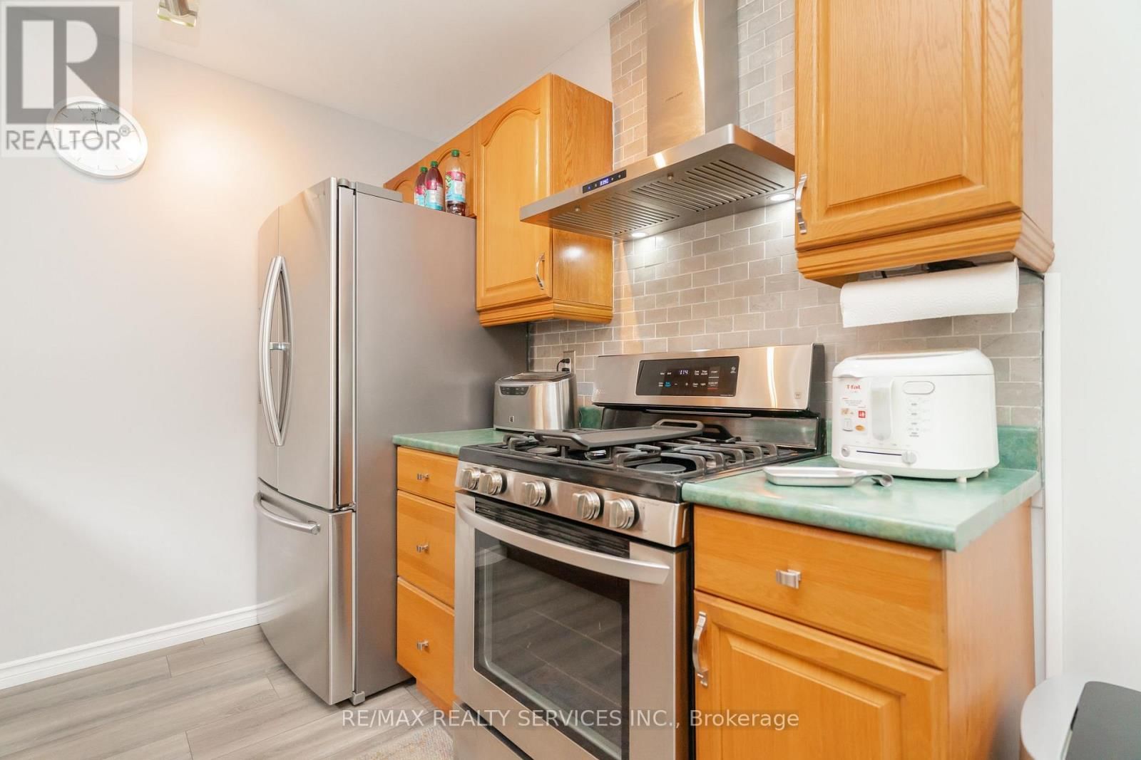 6 LAUDERDALE ROAD Image 15