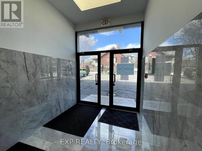 Image #1 of Commercial for Sale at Lakeshore, Mississauga , Ontario