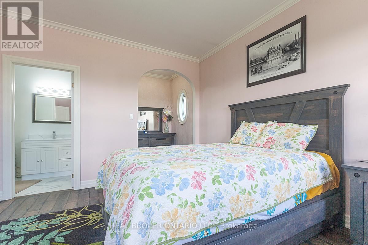 10 COSTNER PLACE Image 27