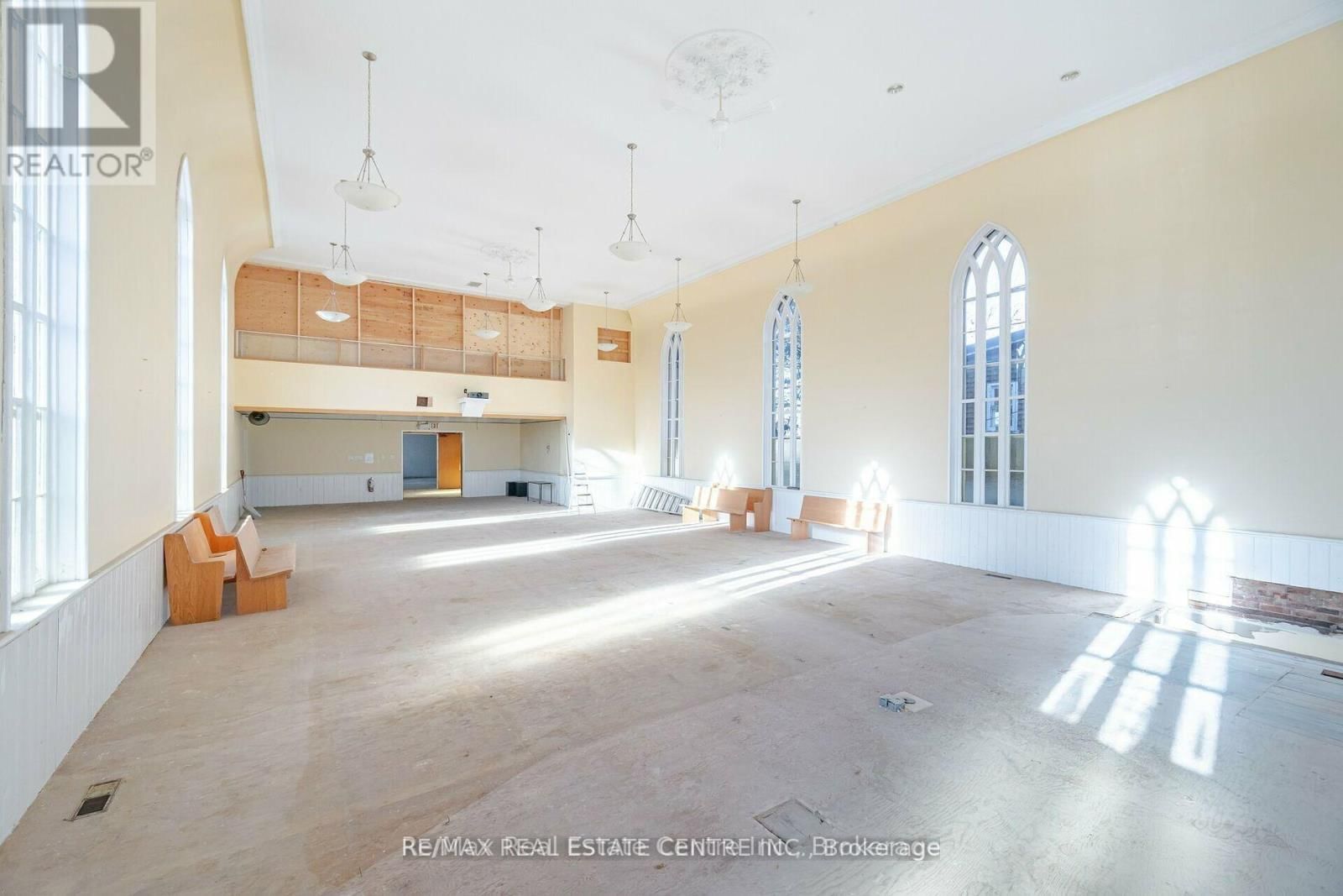 3 ZINA STREET Image 4