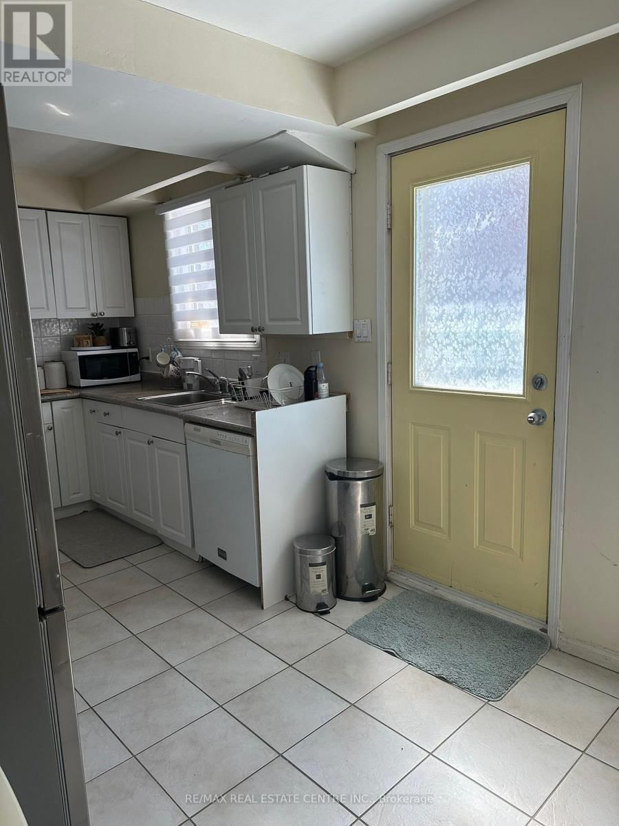 86 EARNSCLIFFE CIRCLE Image 6