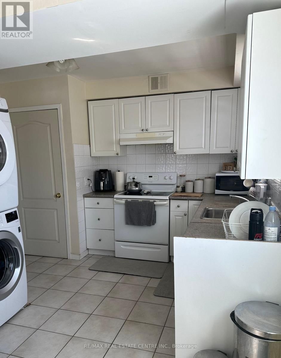 86 EARNSCLIFFE CIRCLE Image 8