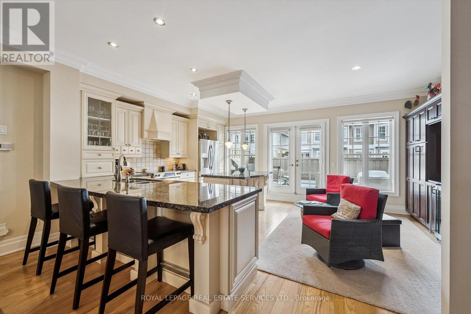 26 - 2369 ONTARIO STREET Image 12