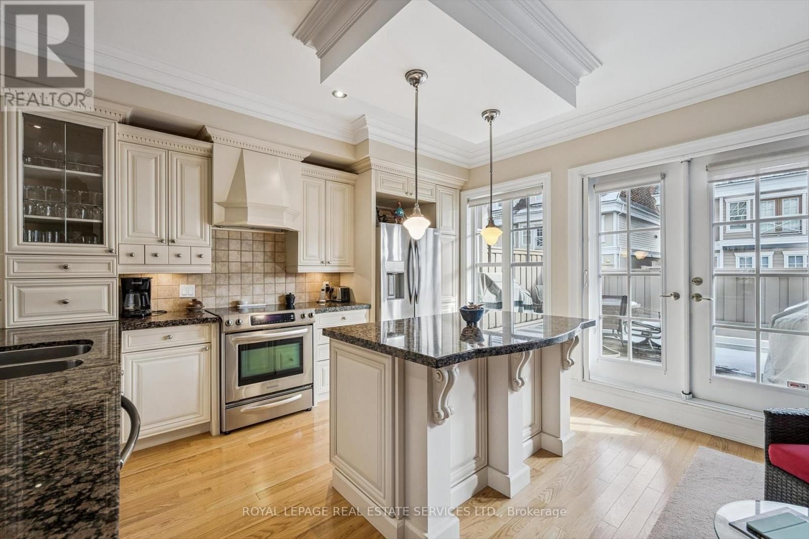 26 - 2369 ONTARIO STREET Image 13