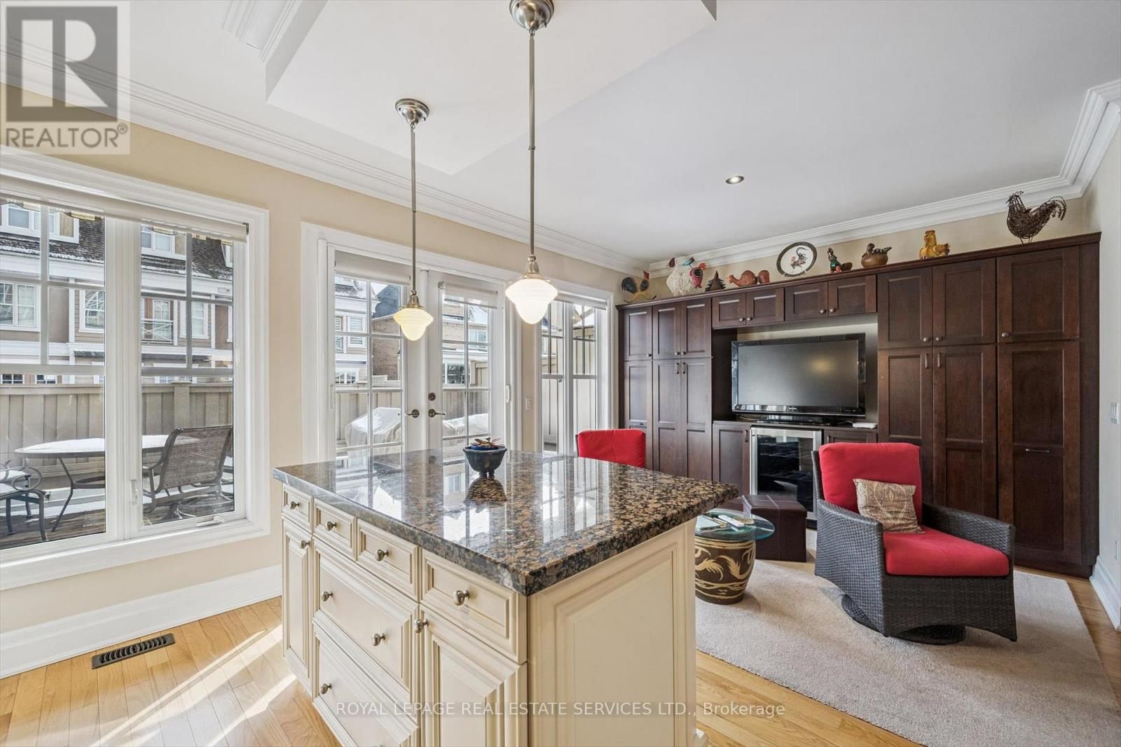 26 - 2369 ONTARIO STREET Image 14