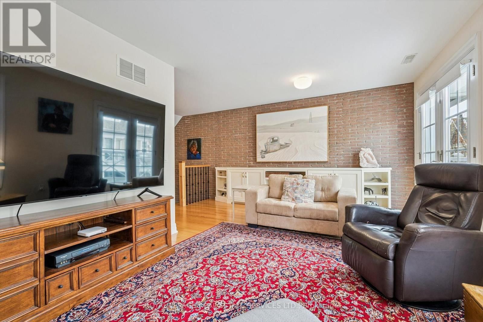 26 - 2369 ONTARIO STREET Image 24