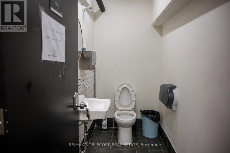 Image #1 of Restaurant for Sale at Queen, Toronto, Ontario