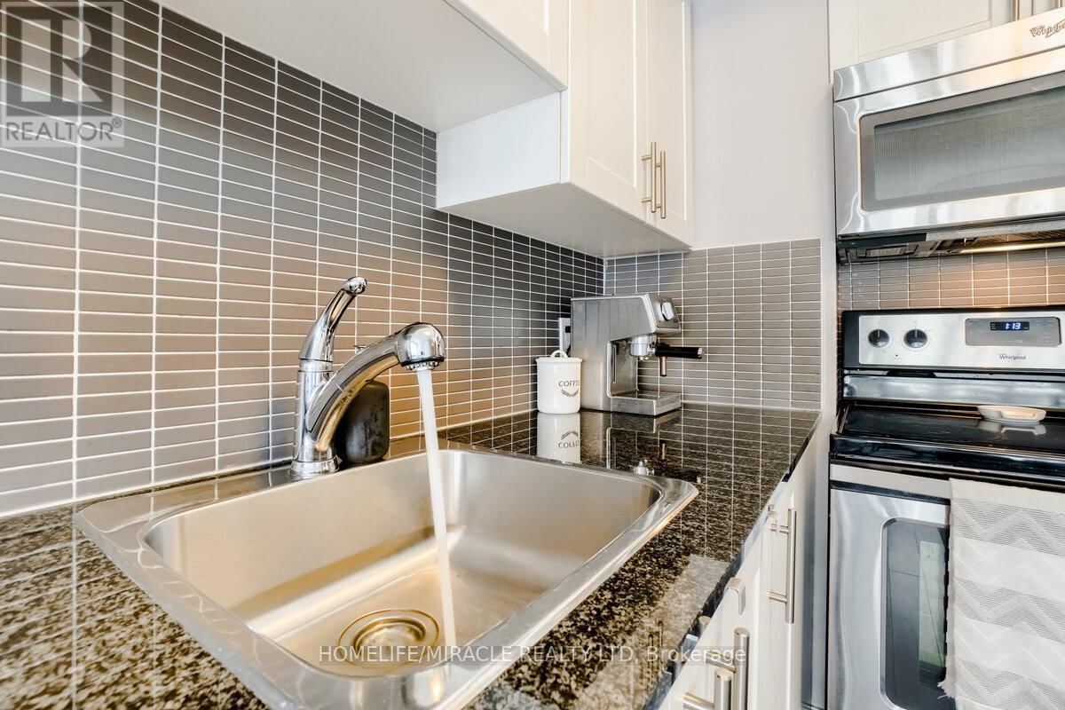 1324 - 2 EVA ROAD Image 16