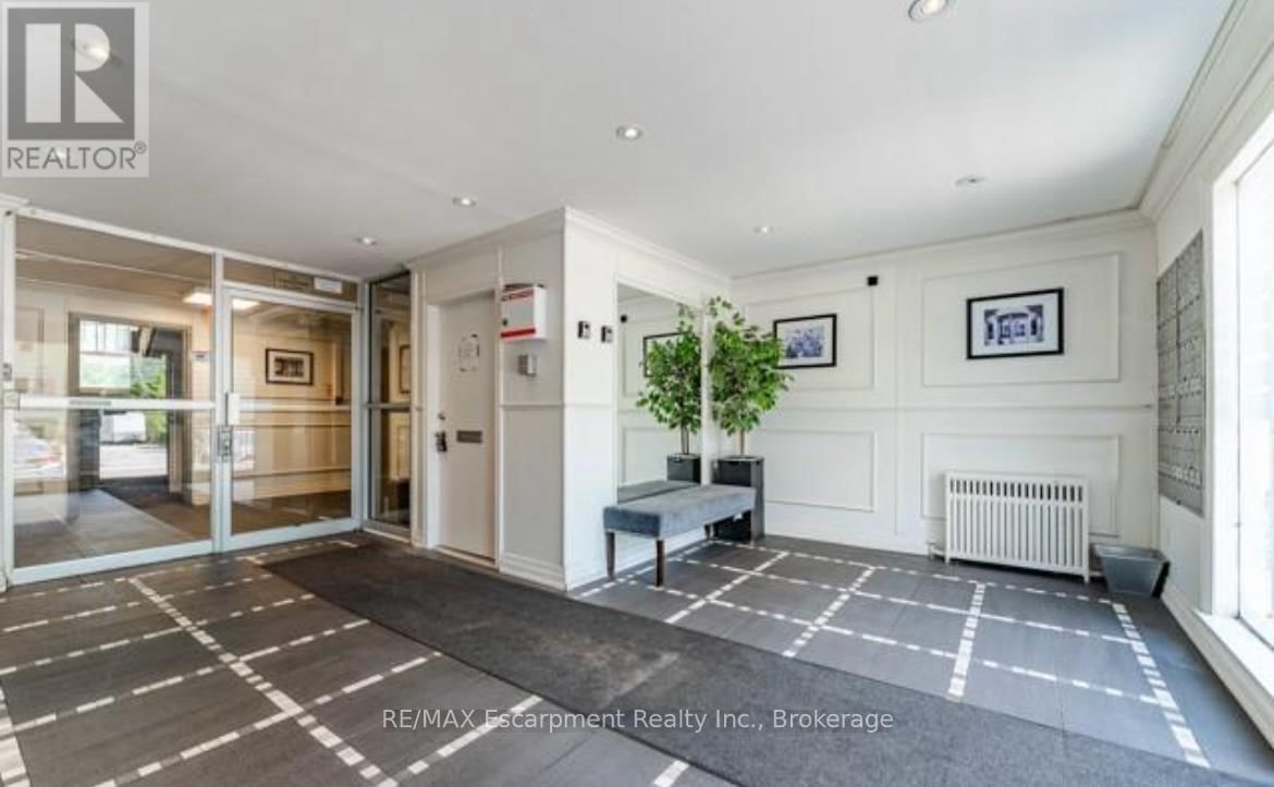 303 - 110 SOUTH FORSTER PARK DRIVE Image 3