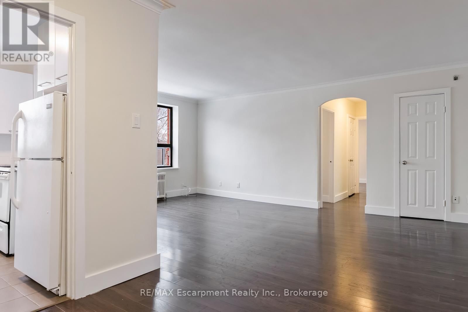 303 - 110 SOUTH FORSTER PARK DRIVE Image 5