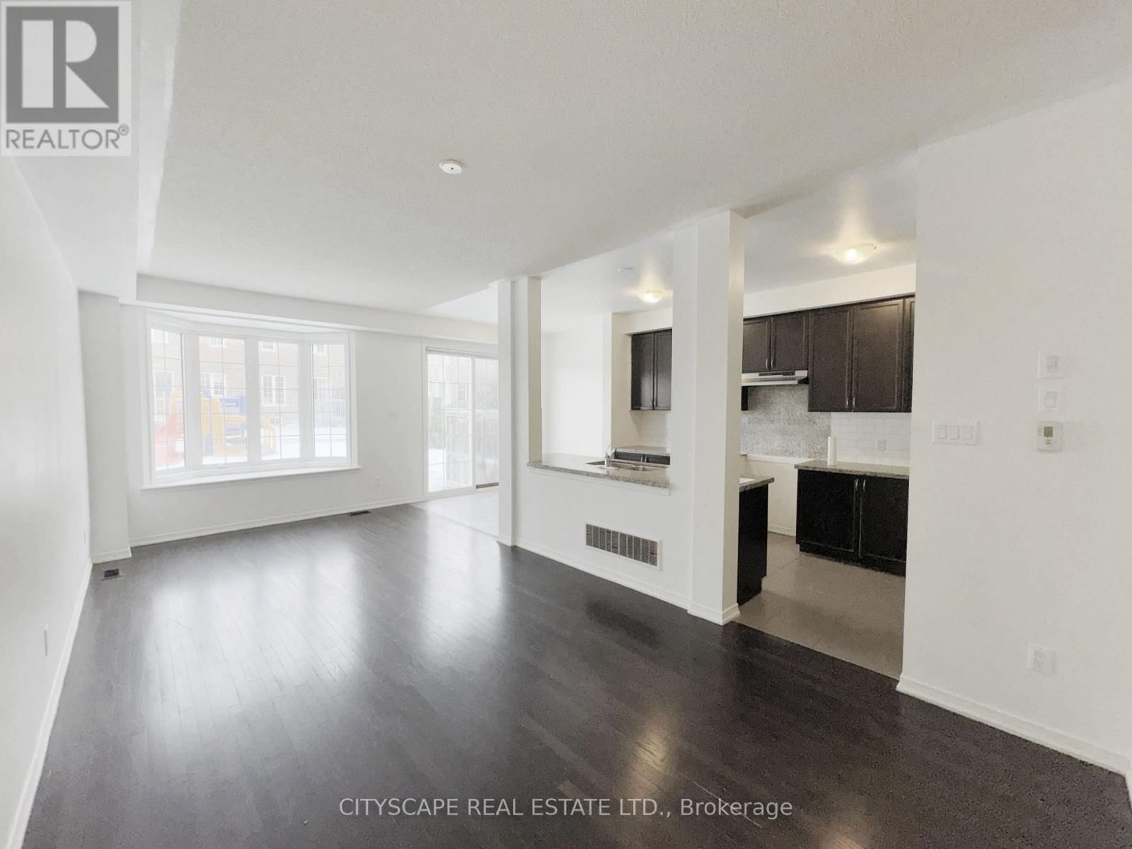 64 HONEYVIEW TRAIL Image 10