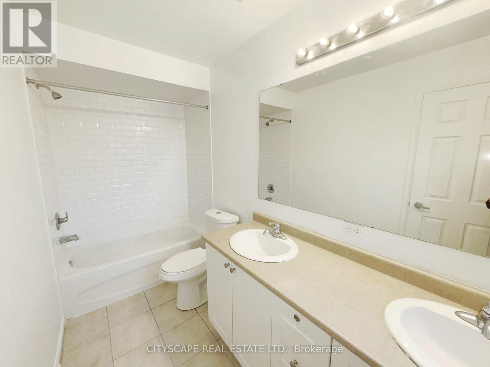 64 HONEYVIEW TRAIL Image 16