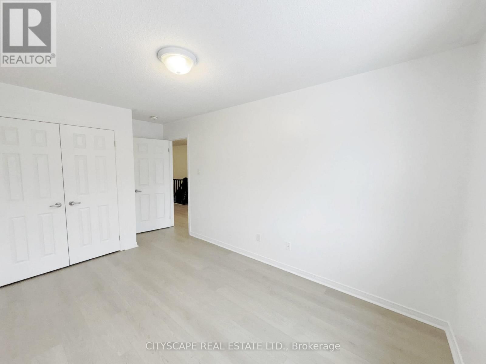 64 HONEYVIEW TRAIL Image 23