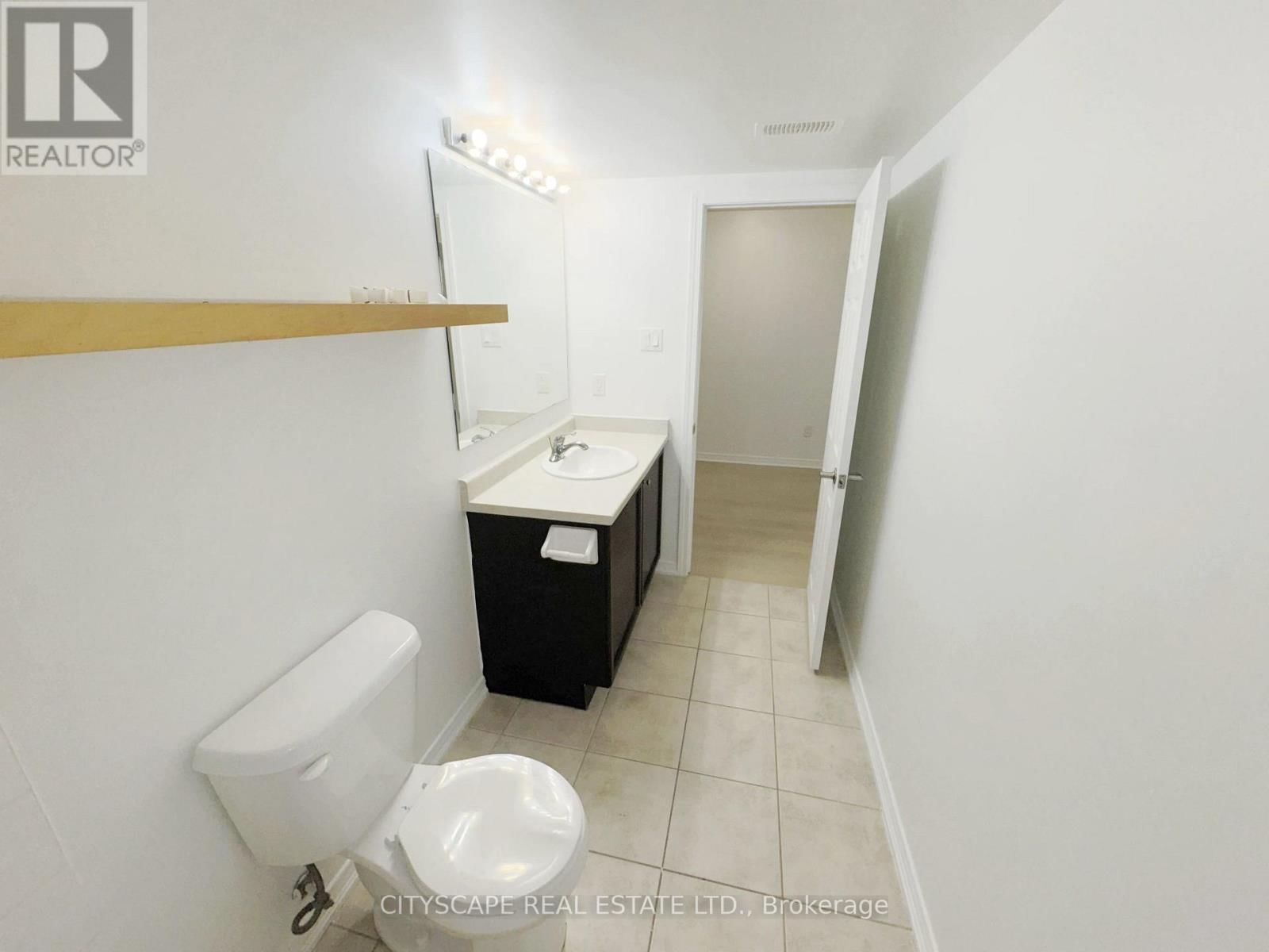 64 HONEYVIEW TRAIL Image 33